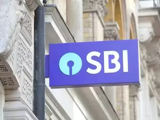 স্টেট ব্যাঙ্কে প্রায় ১০ হাজার কর্মী নিয়োগ, আবেদনের শেষ সময় অগাস্ট