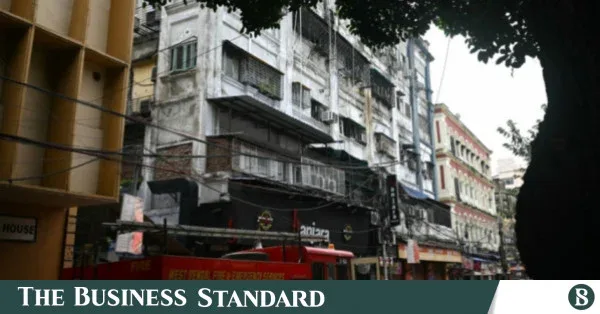 919 Kolkata hotels and guest houses face potential closure